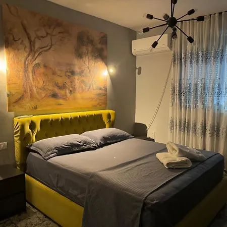 Appartamento Your House In Tirana